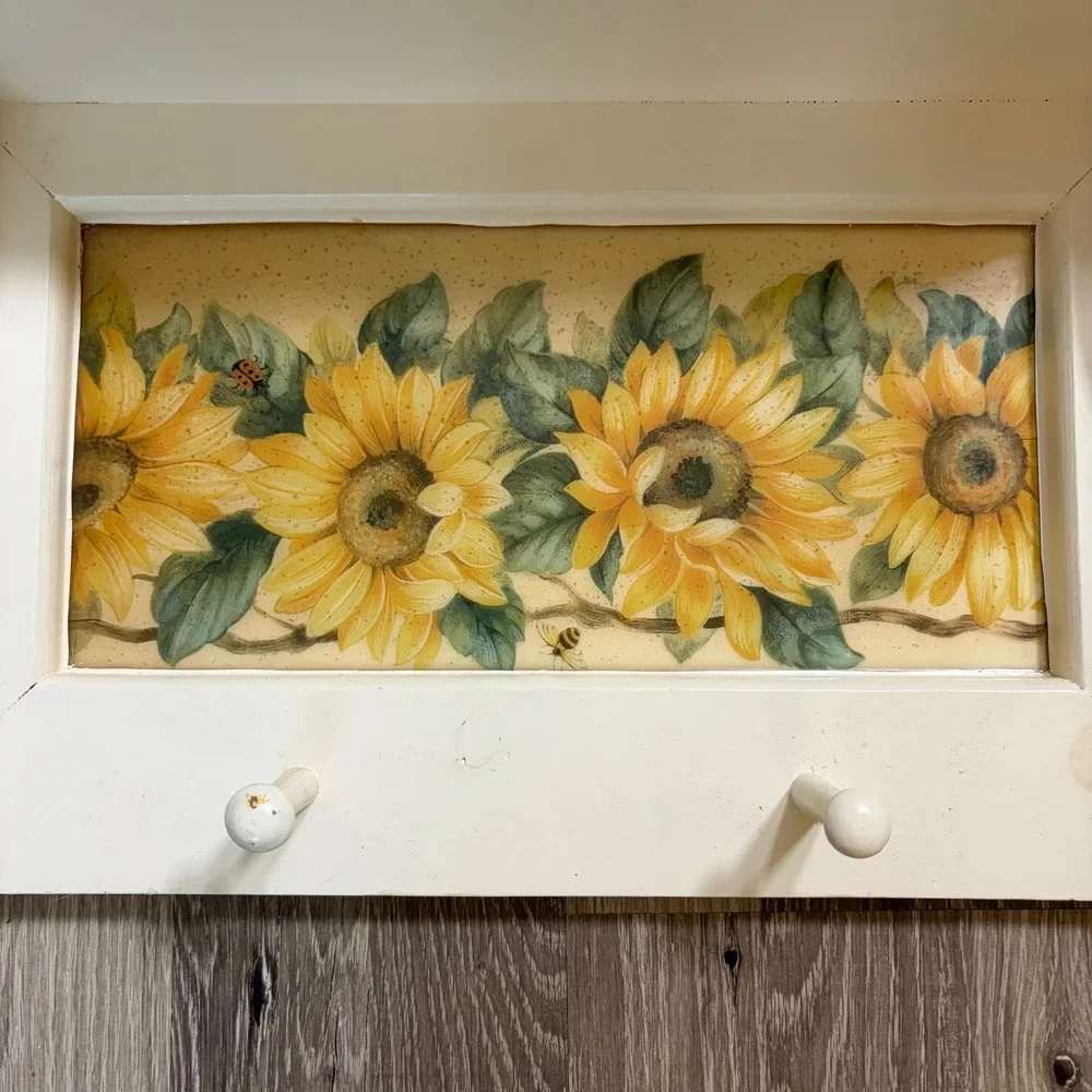 Sunflower Wood Wall Shelf Pegs Hooks Farmhouse Country‎ Cottage 16.5x10.5 READ